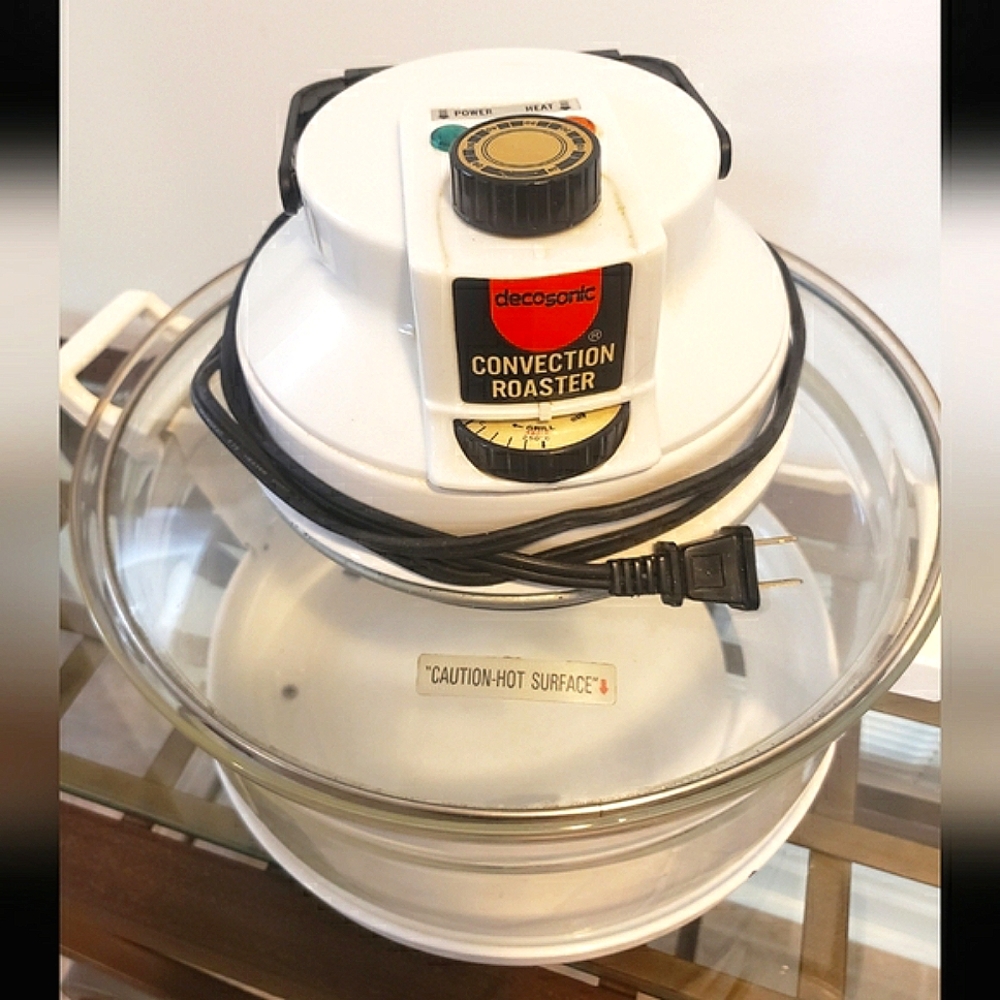 Retro Decosonic Convection Roaster in White